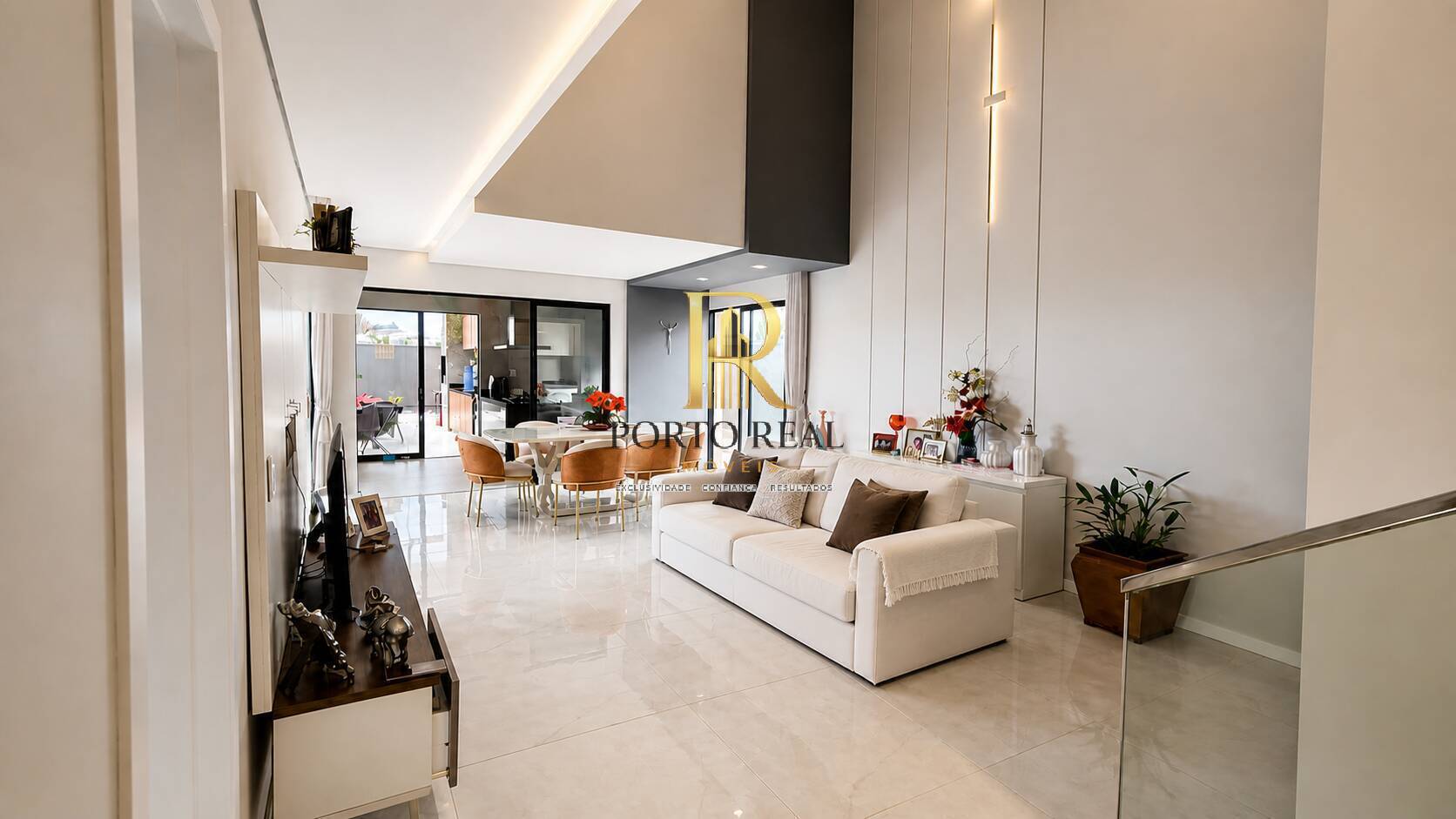 Casa, 5 quartos, 210 m² - Foto 2
