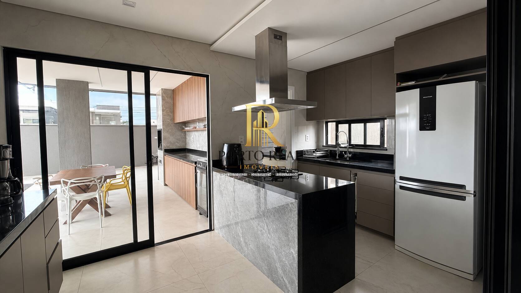 Casa, 5 quartos, 210 m² - Foto 9