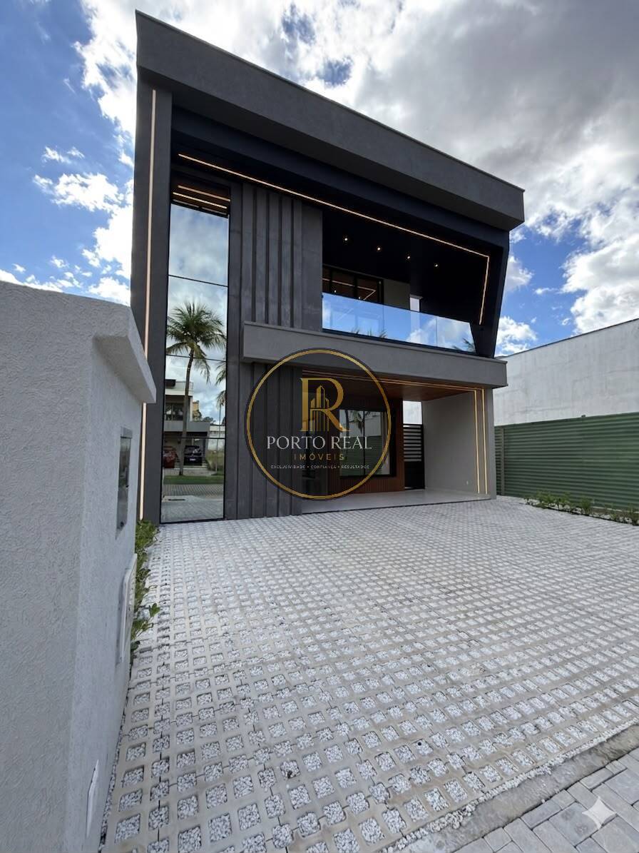 Casa, 4 quartos, 238 m² - Foto 1
